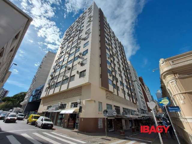 Apartamento com 2 quartos para alugar na Rua Vidal Ramos, 224, Centro, Florianópolis, 87 m2 por R$ 2.600