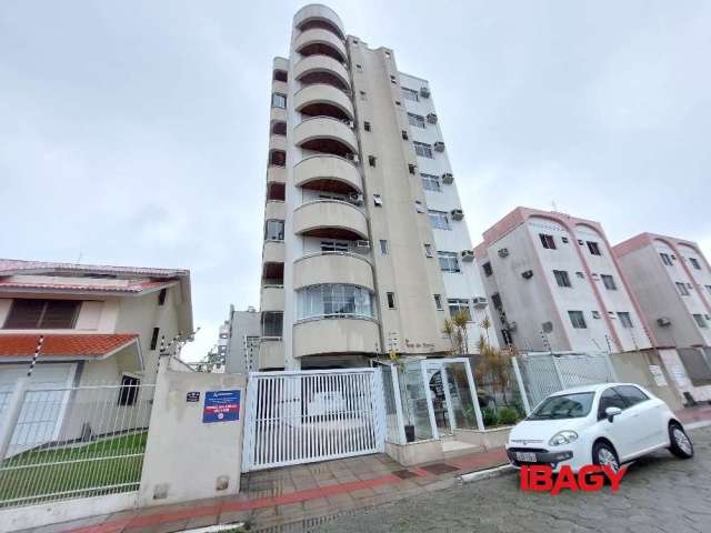 Apartamento com 2 quartos para alugar na Rua Dorval da Silva, 89, Nossa Senhora do Rosário, São José, 72 m2 por R$ 2.600