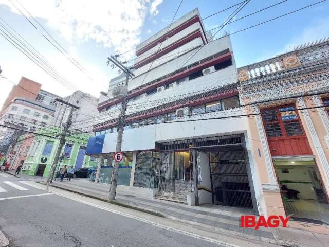 Sala comercial com 3 salas para alugar na Rua Fernando Machado, 73, Centro, Florianópolis, 81 m2 por R$ 1.700