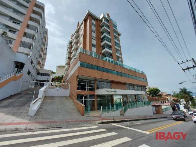 Apartamento para alugar na Rua Deputado Antônio Edu Vieira, 200, Pantanal, Florianópolis, 68 m2 por R$ 3.700