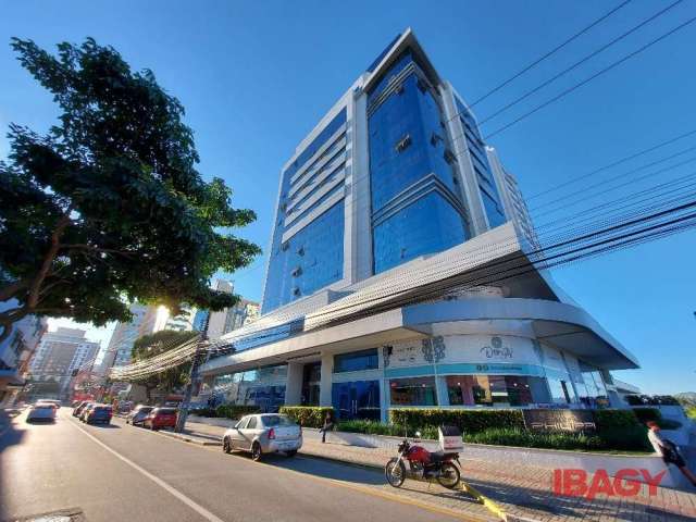 Sala comercial para alugar na Rua Fúlvio Aducci, 1214, Estreito, Florianópolis, 39 m2 por R$ 1.600