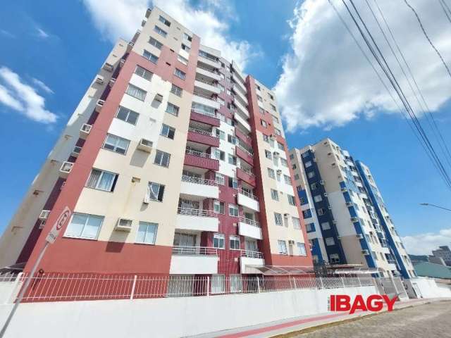 Apartamento com 2 quartos para alugar na Rua Bom Pastor, 189, Ipiranga, São José, 56 m2 por R$ 2.300