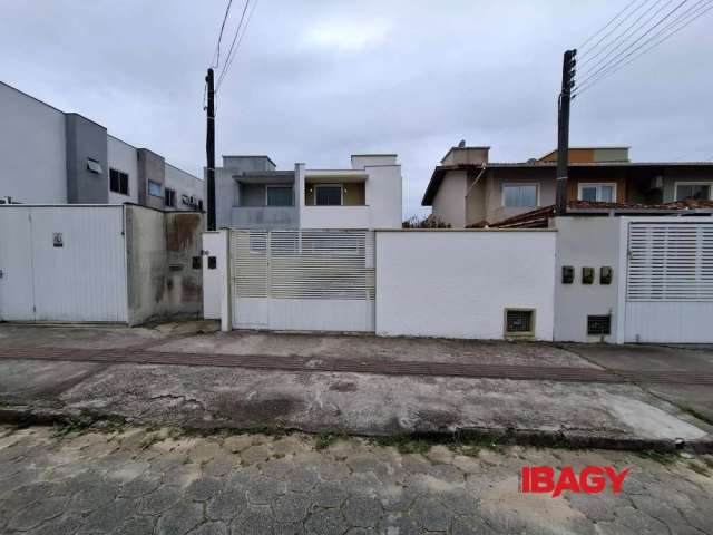 Casa com 3 quartos para alugar na do Gerivá, 100, Ingleses do Rio Vermelho, Florianópolis, 110 m2 por R$ 4.800