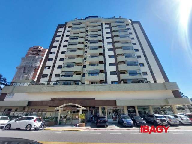 Apartamento com 3 quartos para alugar na Rua Maria Filomena da Silva, 388, Nossa Senhora do Rosário, São José, 88 m2 por R$ 3.500