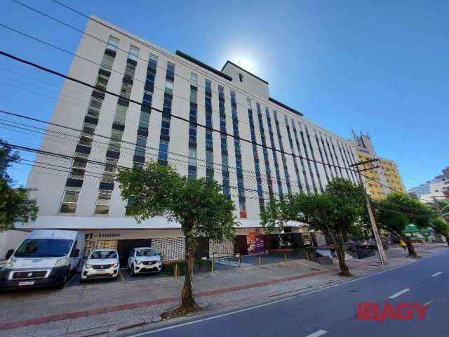 Sala comercial com 6 salas para alugar na Avenida Rio Branco, 553, Centro, Florianópolis, 143 m2 por R$ 3.000