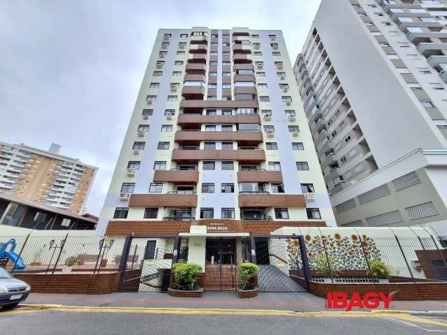 Apartamento com 2 quartos para alugar na Rua Elizeu Di Bernardi, 604, Campinas, São José, 90 m2 por R$ 2.800