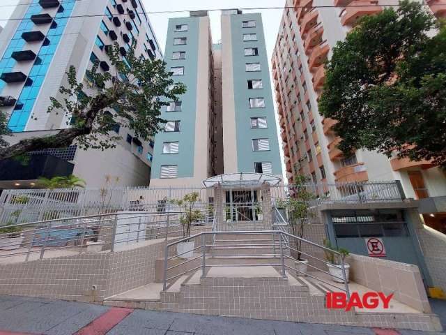 Apartamento com 2 quartos para alugar na Avenida Rio Branco, 349, Centro, Florianópolis, 62 m2 por R$ 2.300