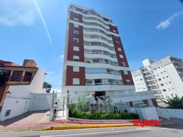 Apartamento com 2 quartos para alugar na Rua Manoel Loureiro, 431, Barreiros, São José, 77 m2 por R$ 2.500