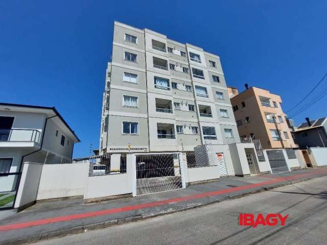 Apartamento com 2 quartos para alugar na Rua Cecilia Maria Espindola, 131, Nova Palhoça, Palhoça, 56 m2 por R$ 2.200