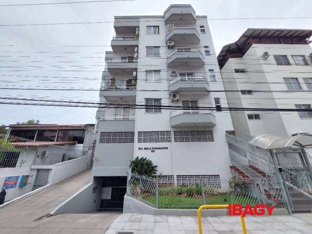 Apartamento com 3 quartos para alugar na Rua Jaú Guedes da Fonseca, 63, Coqueiros, Florianópolis, 86 m2 por R$ 2.600