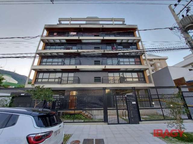 Apartamento com 1 quarto para alugar na Rua Juvêncio Costa, 107, Trindade, Florianópolis, 27 m2 por R$ 2.500