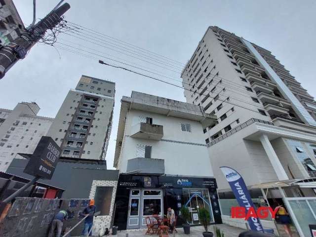 Apartamento com 1 quarto para alugar na Avenida da Pedra Branca, 220, Pedra Branca, Palhoça, 32 m2 por R$ 1.400