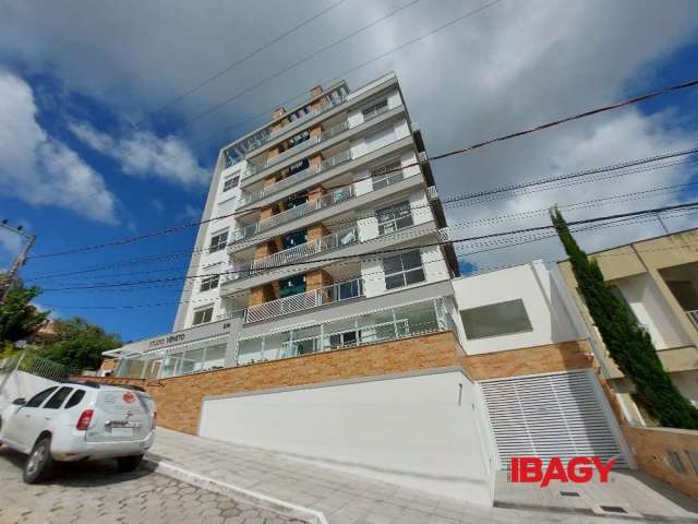 Apartamento com 1 quarto para alugar na Rua Maria Eduarda, 238, Pantanal, Florianópolis, 50 m2 por R$ 2.400