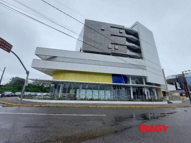 Ponto comercial com 1 sala para alugar na Rua Nirberto Haase, 100, Santa Mônica, Florianópolis, 60 m2 por R$ 5.000