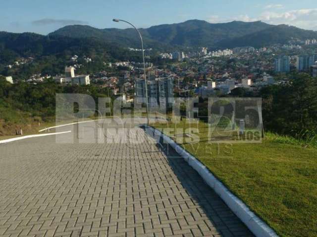 Terreno loteamento fechado à venda no bairro Itacorubi em Florianópolis