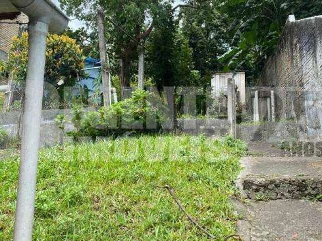 Terreno à venda no bairro Trindade em Florianópolis