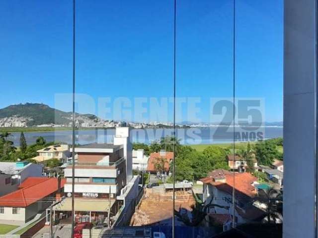 Apartamento à venda no bairro João Paulo em Florianópolis