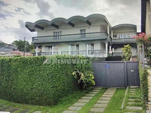 Casa à venda com 5 quartos no bairro Itaguaçu em Florianpópolis.