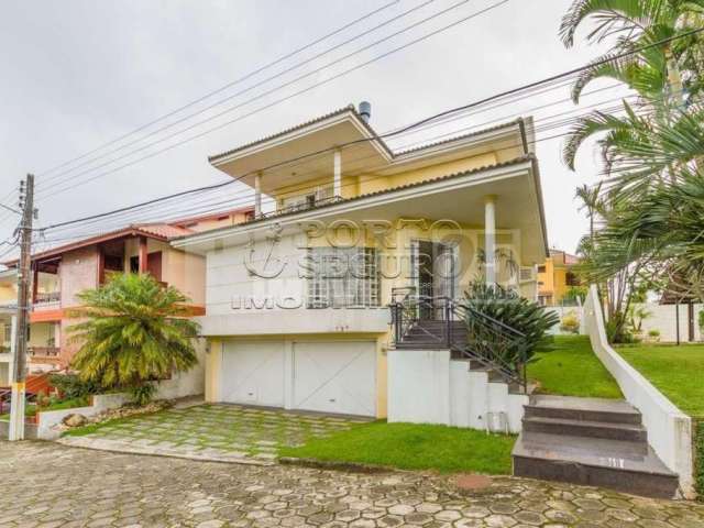 Casa à venda no bairro Coqueiros em Florianópolis