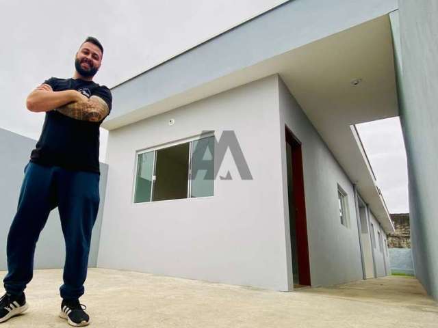 Casa NOVA com 03 dormitórios sendo 01 suite, aproveite!