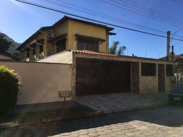 Casa grande e aconchegante no Angra do São Francisco em São Sebastião