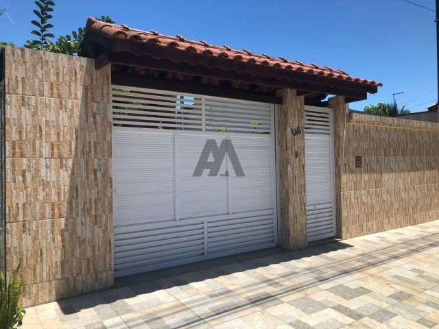 Casa no bairro Canto do Mar em São Sebastião com piscina grande