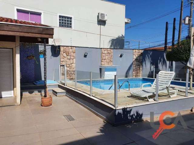 Casa com 3 dormitórios à venda, 244 m² por R$ 830.000 - Martim de Sá - Caraguatatuba/SP