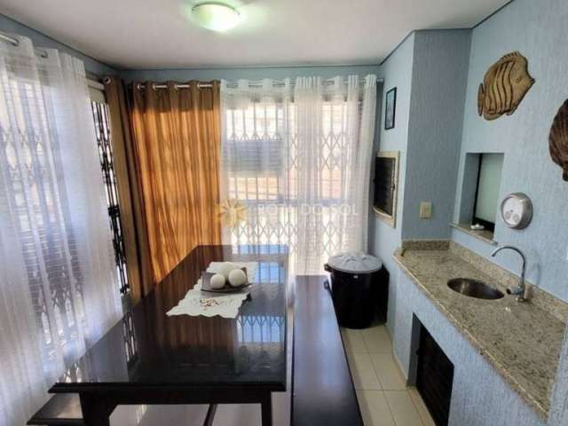 Apartamento com 3 dormitórios na Meia Praia