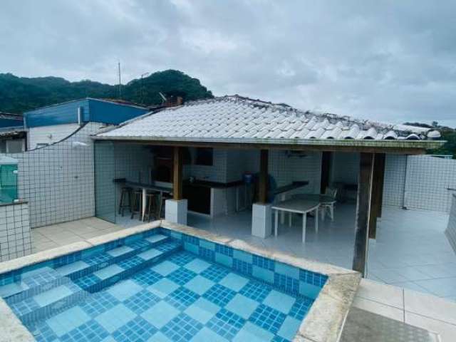 Cobertura duplex com 3 dormitórios e piscina privativa na praia grande.