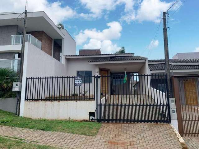 Casa para Venda em Pato Branco, Fraron, 3 dormitórios, 1 banheiro, 1 vaga