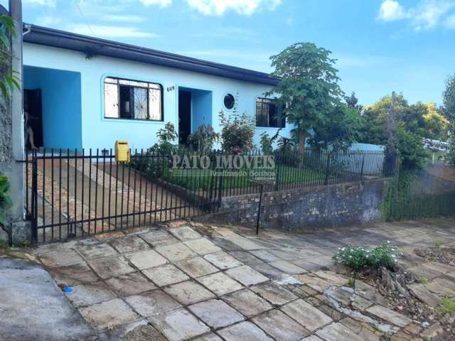 Casa para Venda em Pato Branco, São Vicente, 3 dormitórios, 1 banheiro, 1 vaga