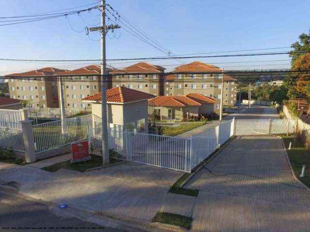 Apartamento para Locação em Sorocaba, Jardim Topázio, 2 dormitórios, 1 banheiro, 1 vaga