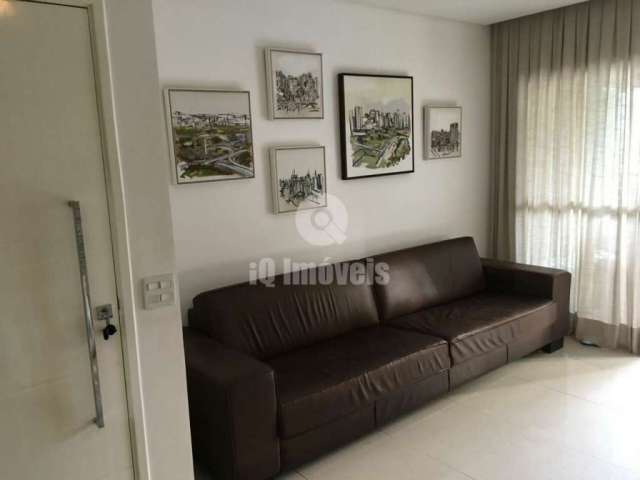 Apartamento a venda Alto de Pinheiros, 100 metros, 3 dormitórios, 1 suíte com 2 vagas.