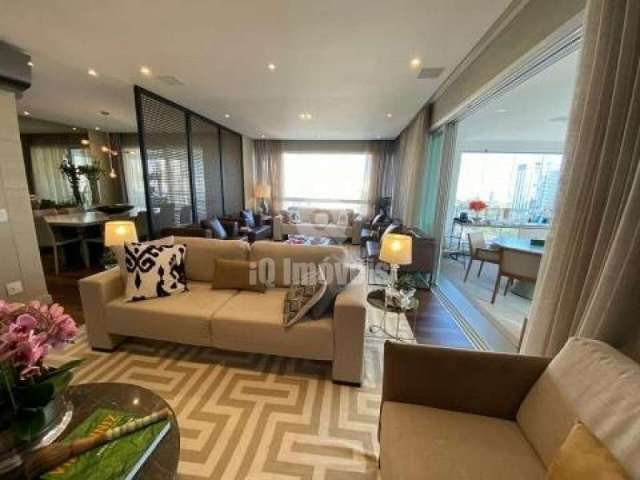 Apartamento no  Brooklin - 225 m2 - 4 suítes - varanda gourmet - 4 vagas + deposito