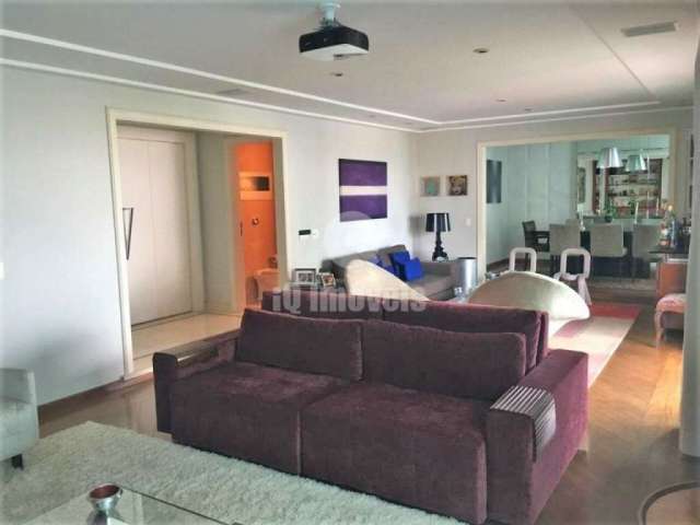 Apartamento à venda no Campo Belo, 280 metros, 4 suítes, 4 vagas, 3.270.000,00