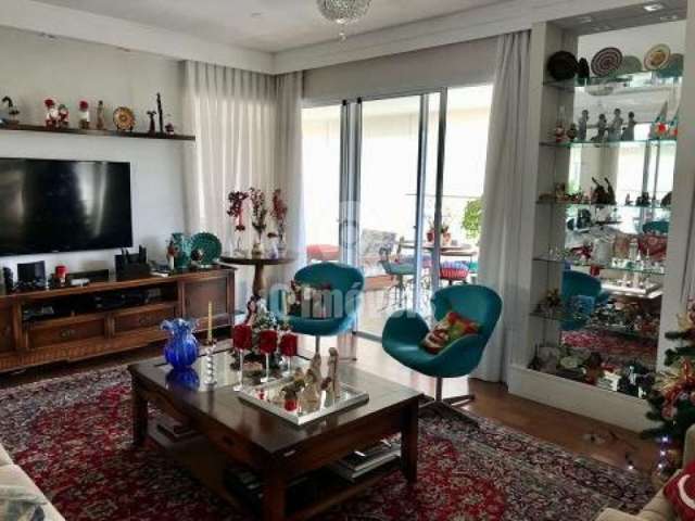 Apartamento Impecável em Perdizes, 221m², 4 dorm, 4 vagas.