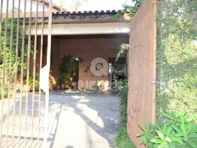 Casa a venda, Alto da Lapa, 250 metros, 3 dormitórios, 1 suíte, 4 vagas, R$ 1.410.000,00