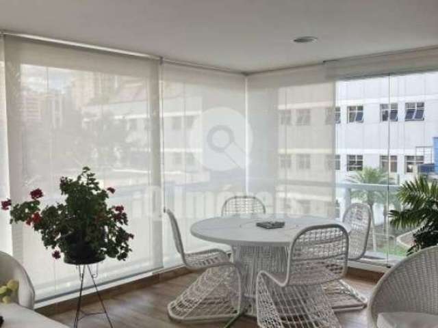 Apartamento á venda, Brooklin, 225m2, 4 dormitórios, 4 suítes, 4 vagas. R$ 3.500.000,00