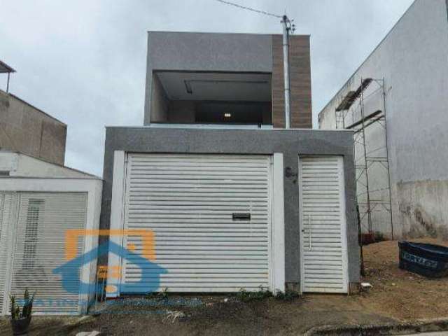 Casa duplex com 2 suítes e 1 vaga de garagem no Cidade Nova