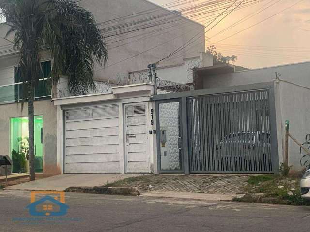 Casa com piscina no Residencial Beth&#226;nia