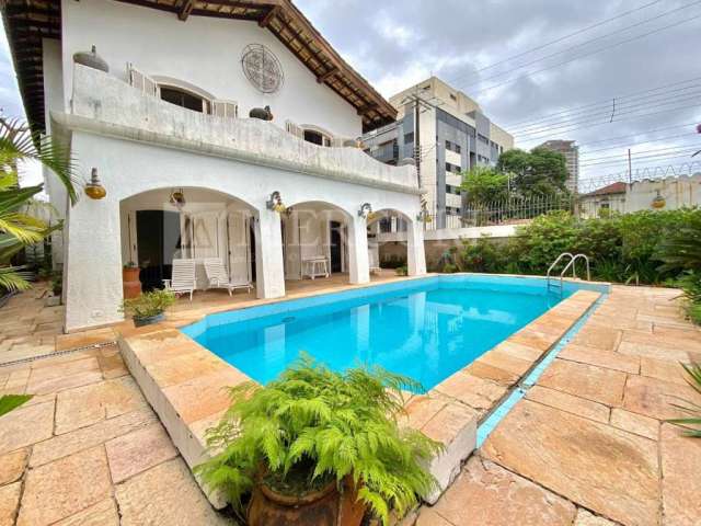 Casa  com Piscina, com 5 quartos (1 suíte) à venda, 350 m² por R$ 1.500.000 - Enseada - Guarujá/SP – Imobiliária Mercuri