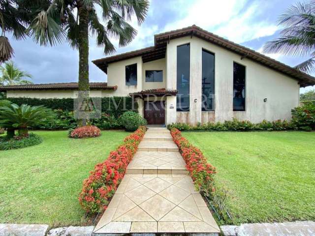 Casa com Piscina, com 4 quartos (2 suítes) à venda, 300 m² por R$2.200.000 - Balneário Praia do Pernambuco - Guarujá/SP - Imobiliária Mercuri