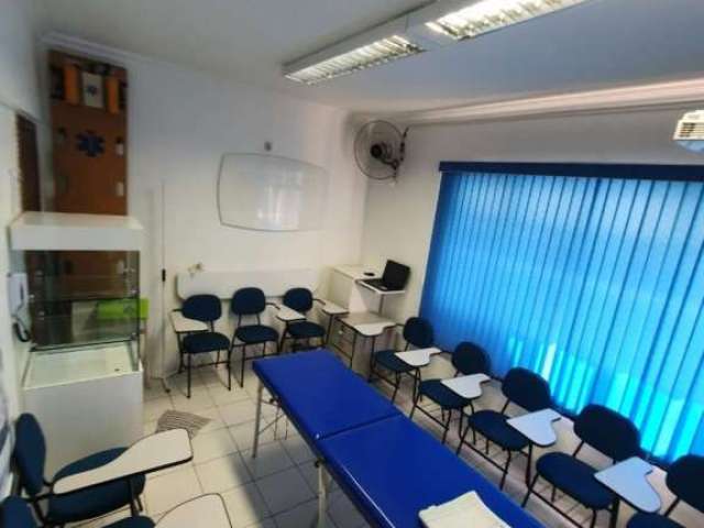 Sala para vender no centro de SCS