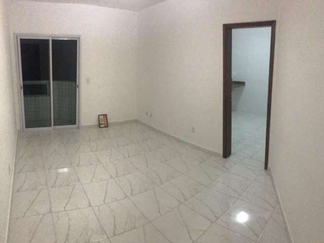 Apartamento com 1 dormitório com varanda gourmet na Guilhermina Praia Grande