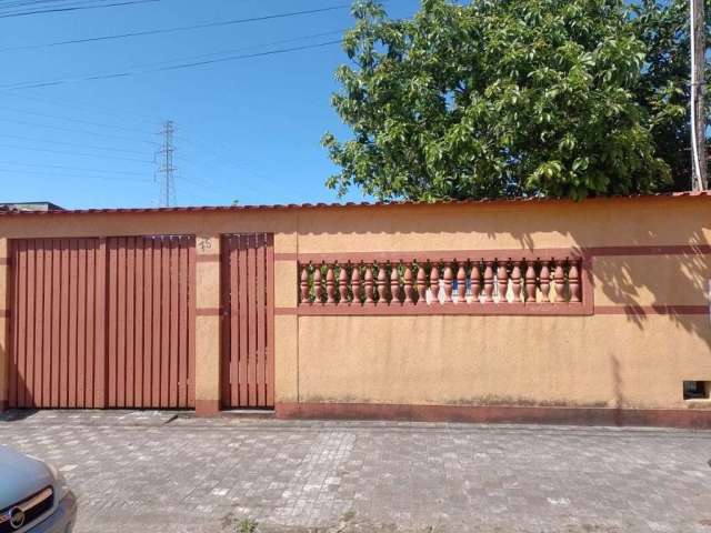 Casa com 2 dormitórios à venda, 79 m² por R$ 310.000 - Jardim Itaóca - Mongaguá/SP