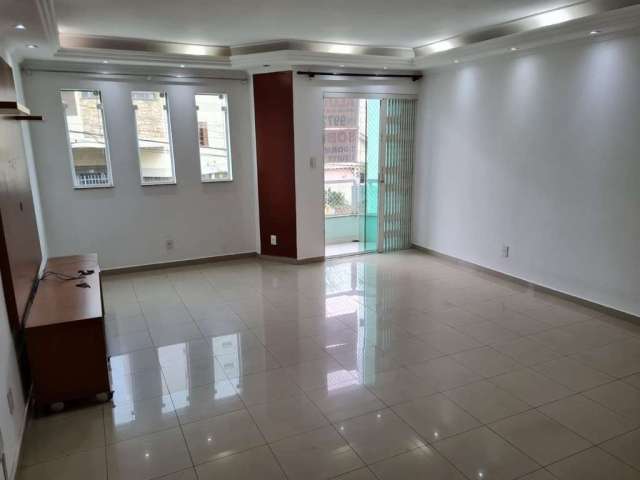 Sobrado com 3 dormitórios para alugar, 220 m² por R$ 6.100,00/mês - Campestre - Santo André/SP