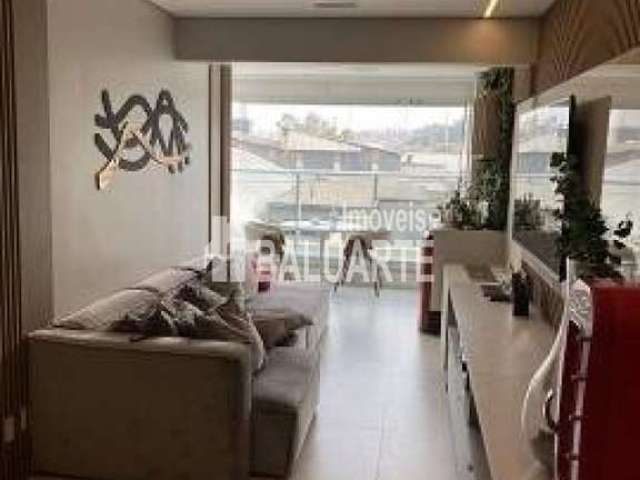 Apartamento com 3 Quartos e 3 banheiros à Venda, 140 m² por R$ 1.490.000