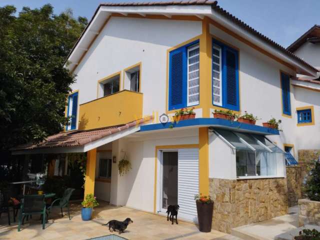 Casa em Condomínio Fechado em Arujá Country Club - Arujá, SP