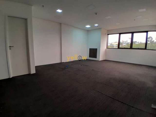 Sala de 44m² no Centro de Arujá: locação por R$ 2.500