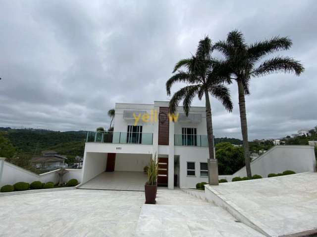 Casa de luxo em condomínio fechado com 4 suítes e 390m² em Arujá - Condomínio Hills III por R$3.7M